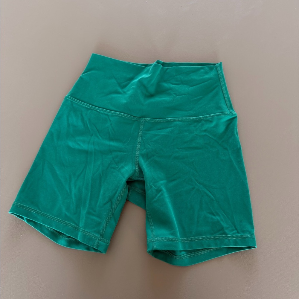 Lululemon align shorts 💚